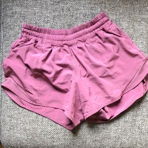 Lululemon Athletica Hotty Hot Low Rise Lined Short 2.5” Burgundy/Pink